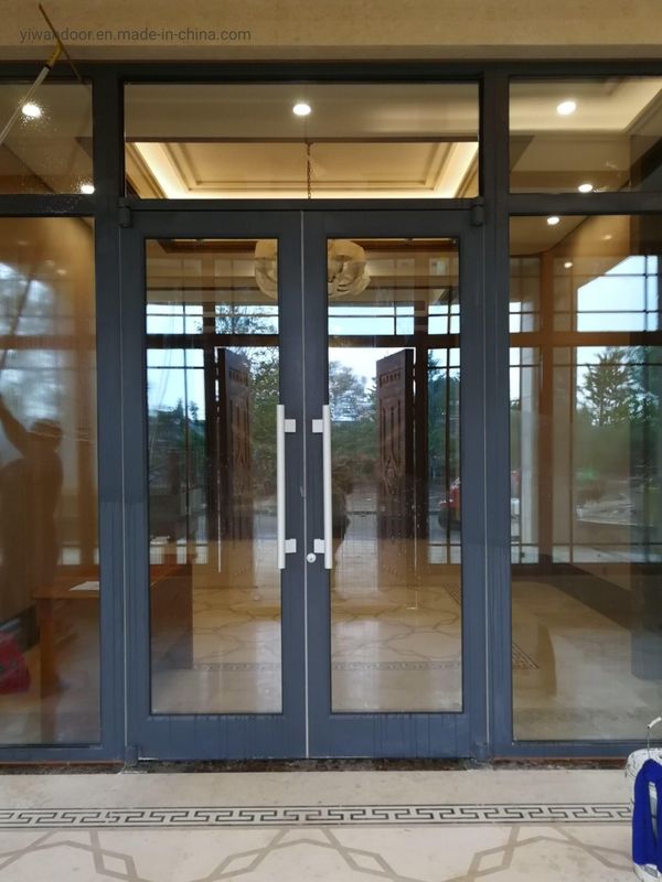 Porte à ressort automatique en acier inoxydable en aluminium extérieur Porte à ressort à double étage Porte à balancer automatique 72x96 ODM