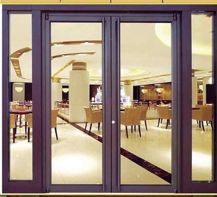 Prix de gros de l'usine Cadre en aluminium devant la boutique Kfc Porte plancher Printemps tempéré Sécurité Porte double verre
